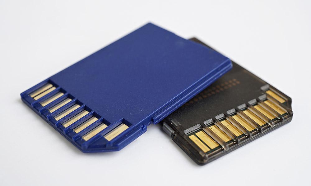 Gold plated memory card tabs